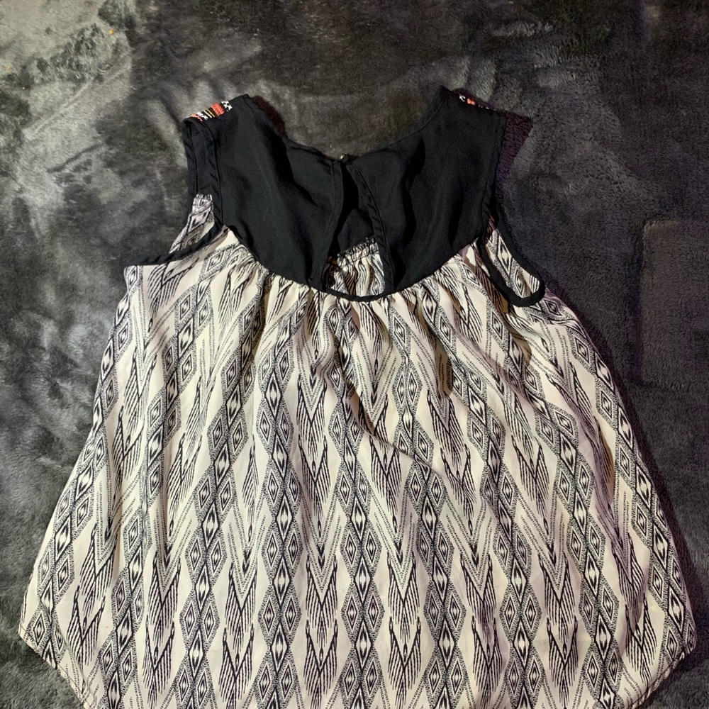 Xhileration Patterned Top - Picture 3 of 3